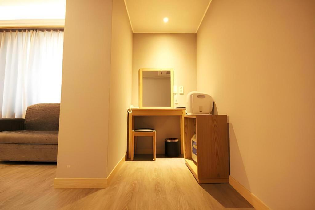 Jeju Sejong Hotel Екстер'єр фото
