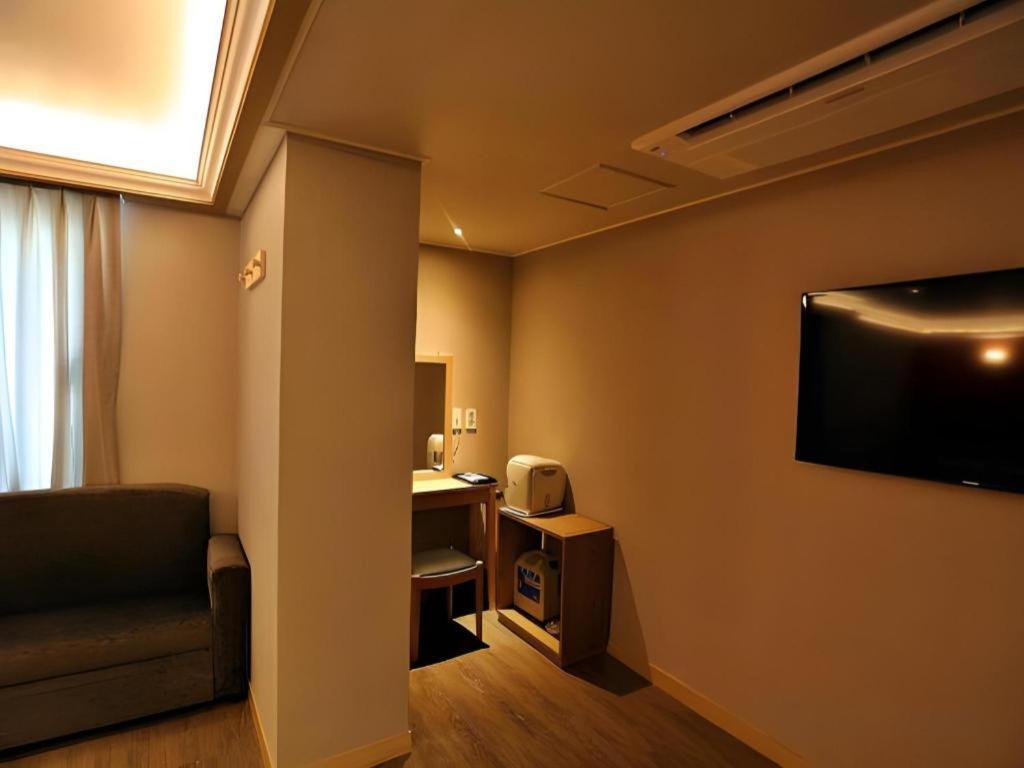 Jeju Sejong Hotel Екстер'єр фото