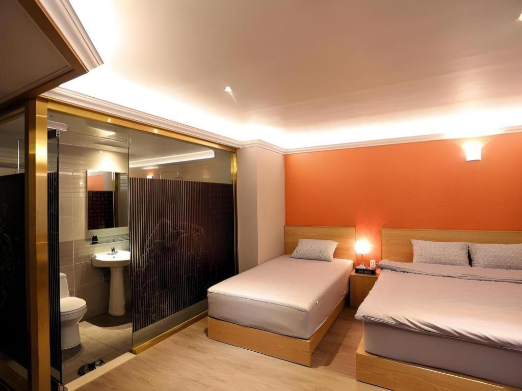 Jeju Sejong Hotel Екстер'єр фото