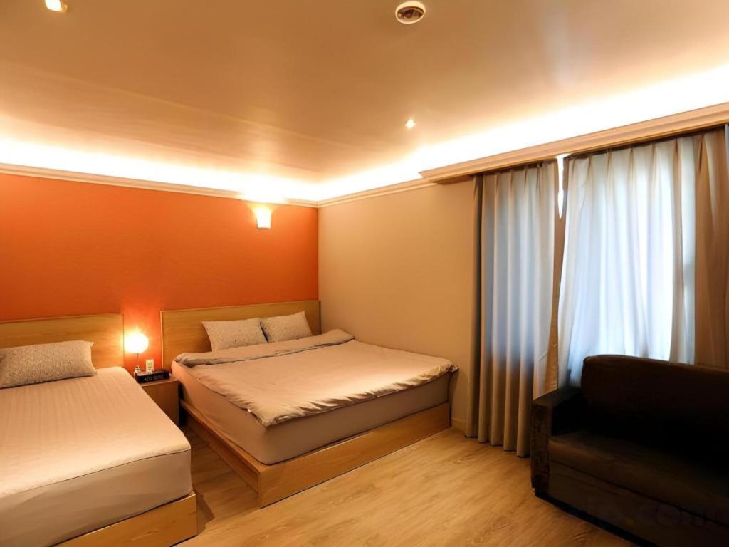 Jeju Sejong Hotel Екстер'єр фото