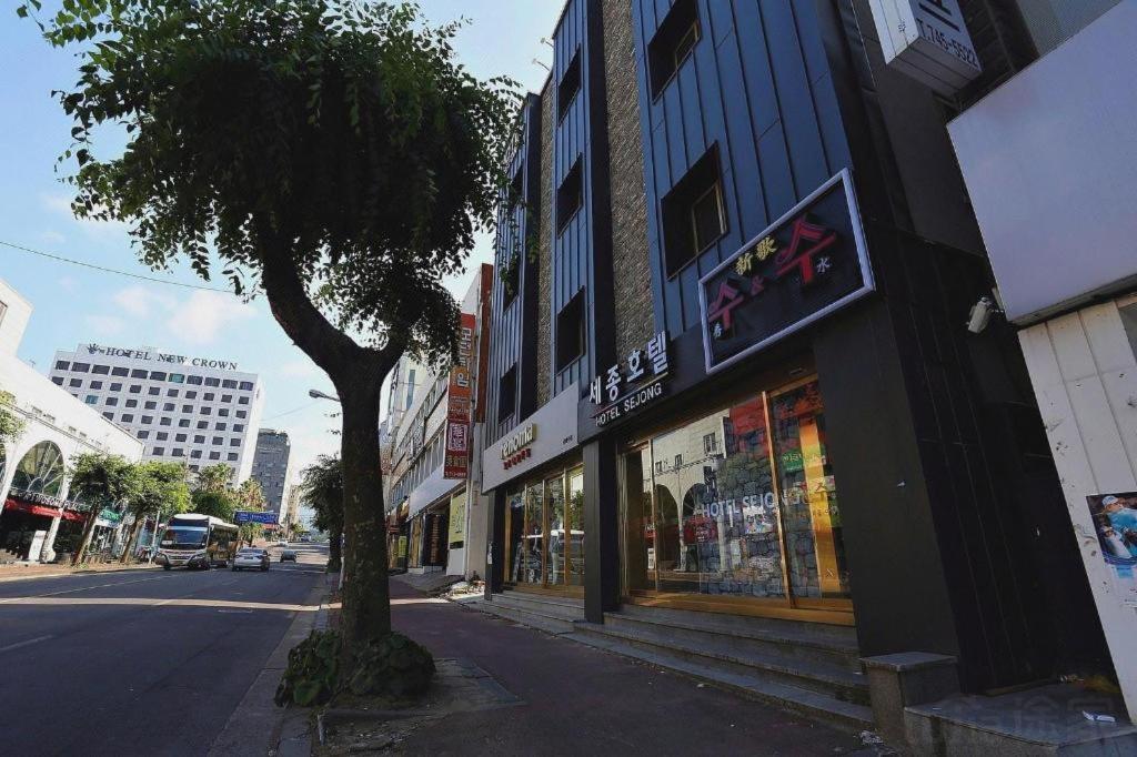 Jeju Sejong Hotel Екстер'єр фото